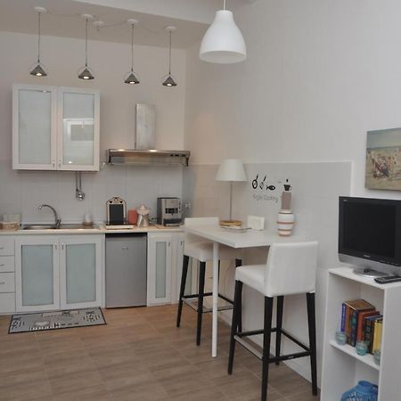 Brenta 12 Bed & Breakfast Messina Bagian luar foto