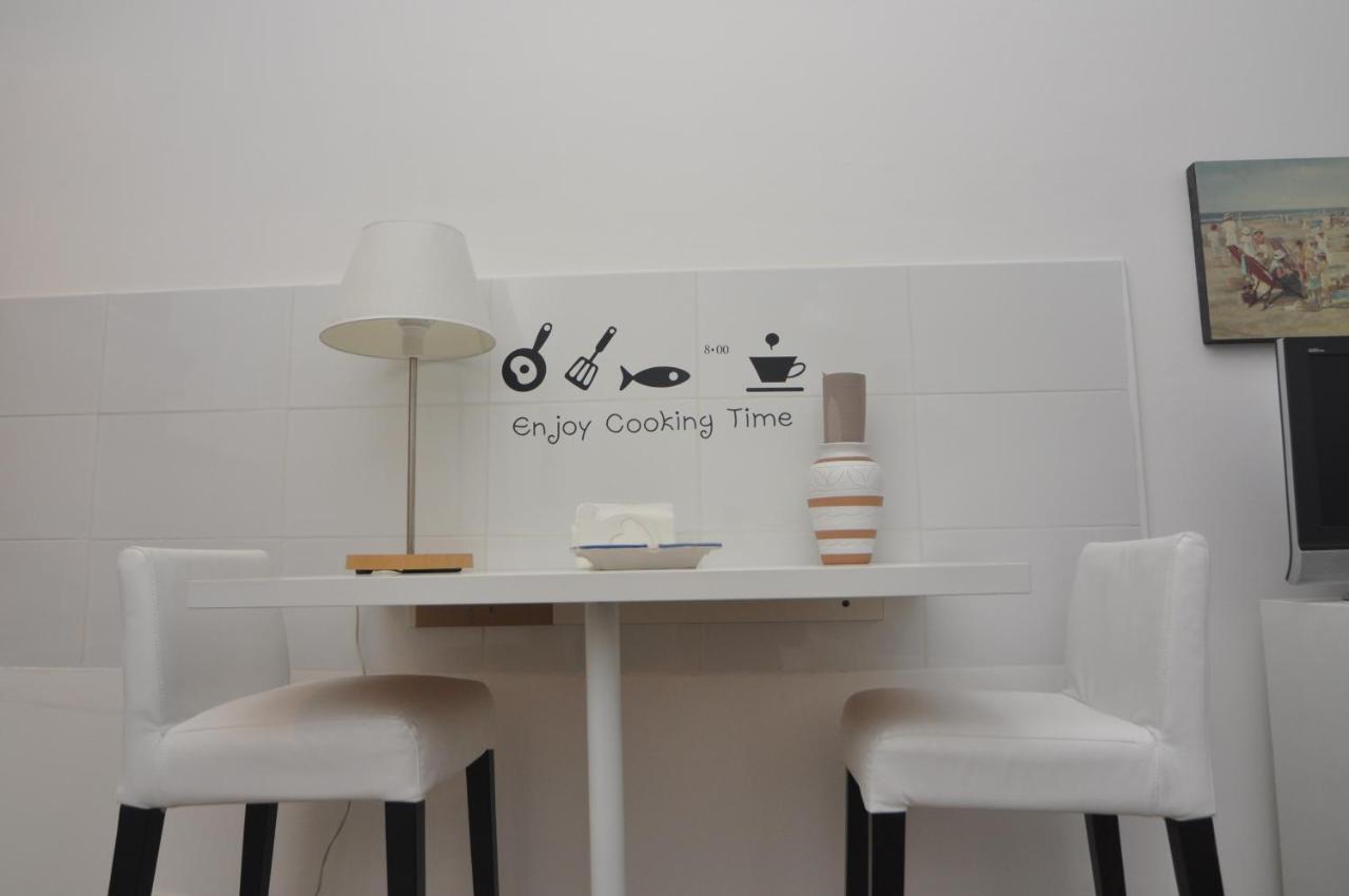 Brenta 12 Bed & Breakfast Messina Bagian luar foto