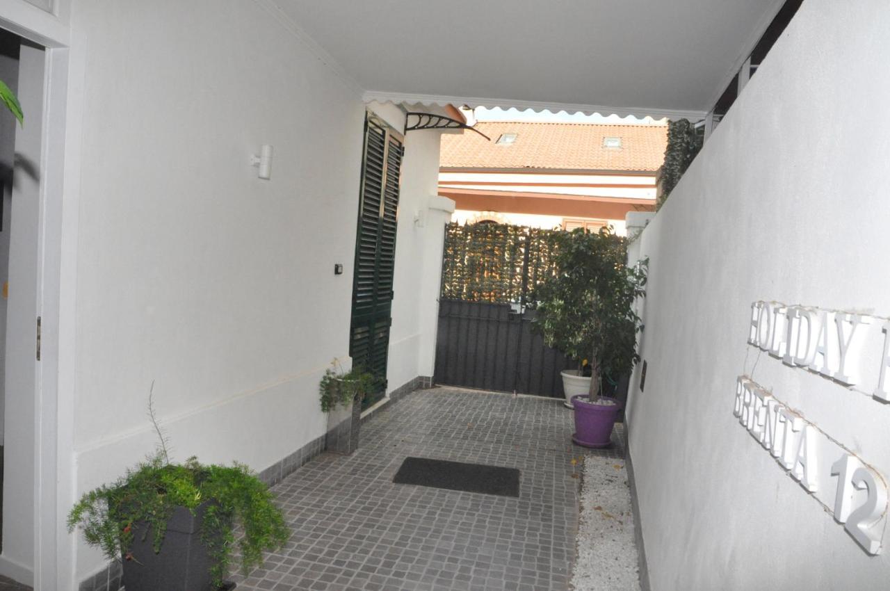 Brenta 12 Bed & Breakfast Messina Bagian luar foto