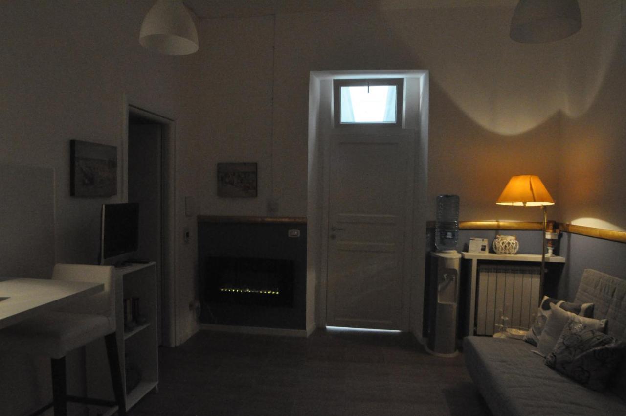 Brenta 12 Bed & Breakfast Messina Bagian luar foto